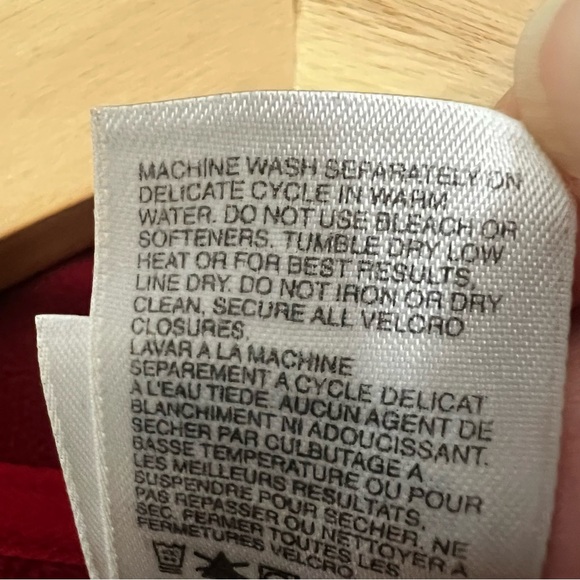 North Face Men’s 1/4 Quarter Zip M Red Fleece Hiking Outdoor Gym Travel Jacket - Picture 11 of 12